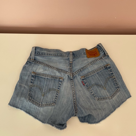Levi’s 501 Jean shorts - size 24 - Picture 5 of 5